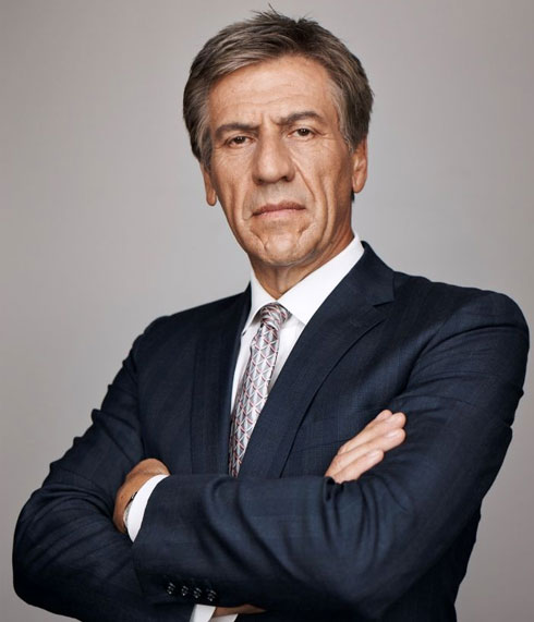 Andrew Banks